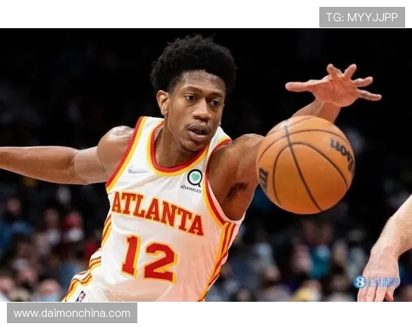 埃奇库姆半场表现抢眼7投5中砍下14分4篮板2助攻正负值高达23分